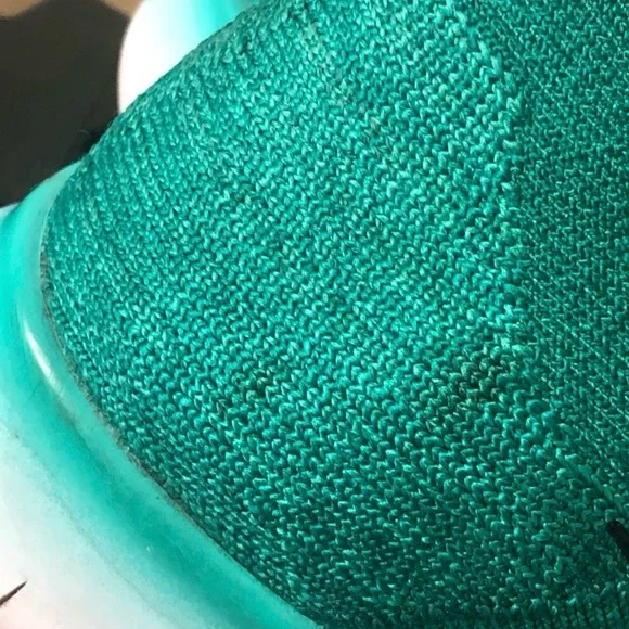 Nike FREE RUN FLYKNIT Sneakers in Teal and Black 7Y/8.5W - Picture 6 of 6